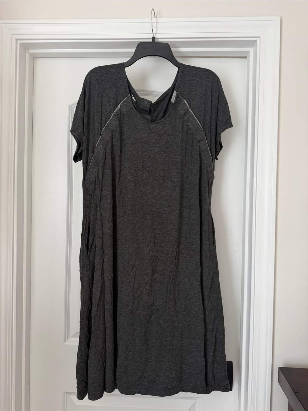 FRIDA MOM - DELIVERY & NURSING GOWN